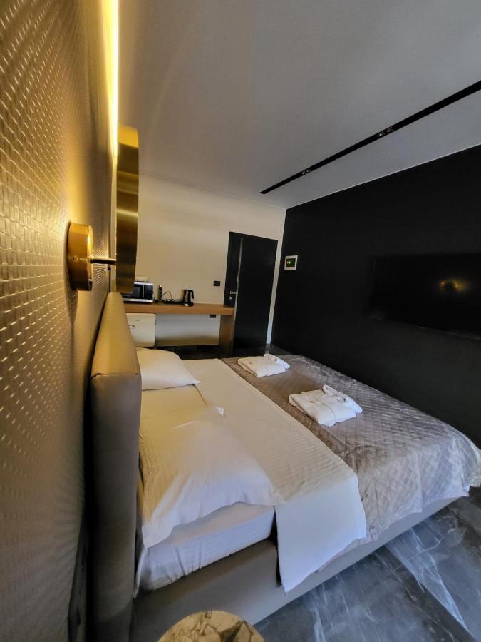 La Mirage Apartment 04 Тирана Экстерьер фото