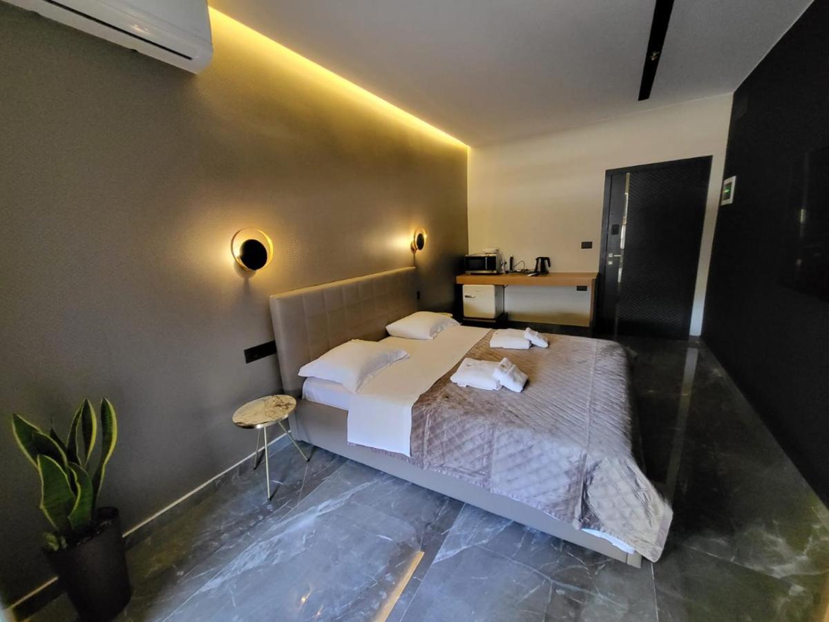 La Mirage Apartment 04 Тирана Экстерьер фото