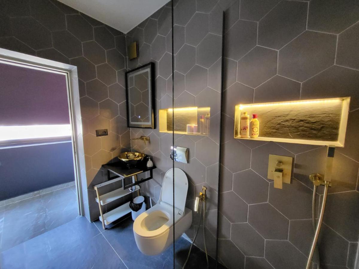 La Mirage Apartment 04 Тирана Экстерьер фото